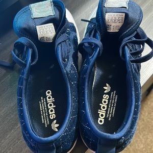 ADIDAS women’s platform sneakers.  Size 7 navy and white